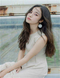 雌雄莫辨